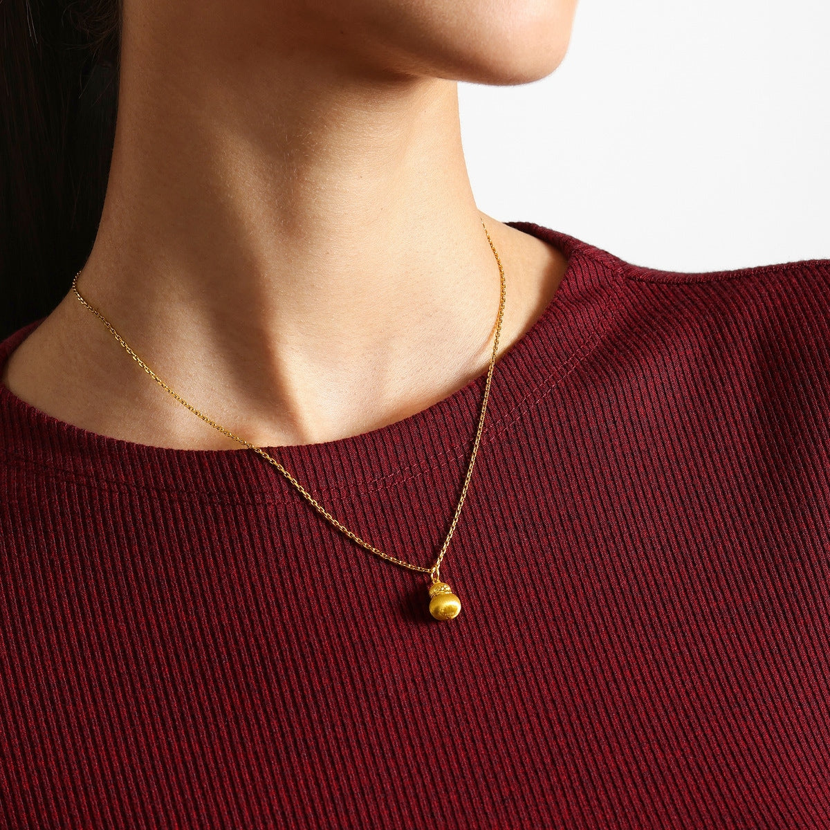 Minty Collection 999 Gold Gourd Pendant