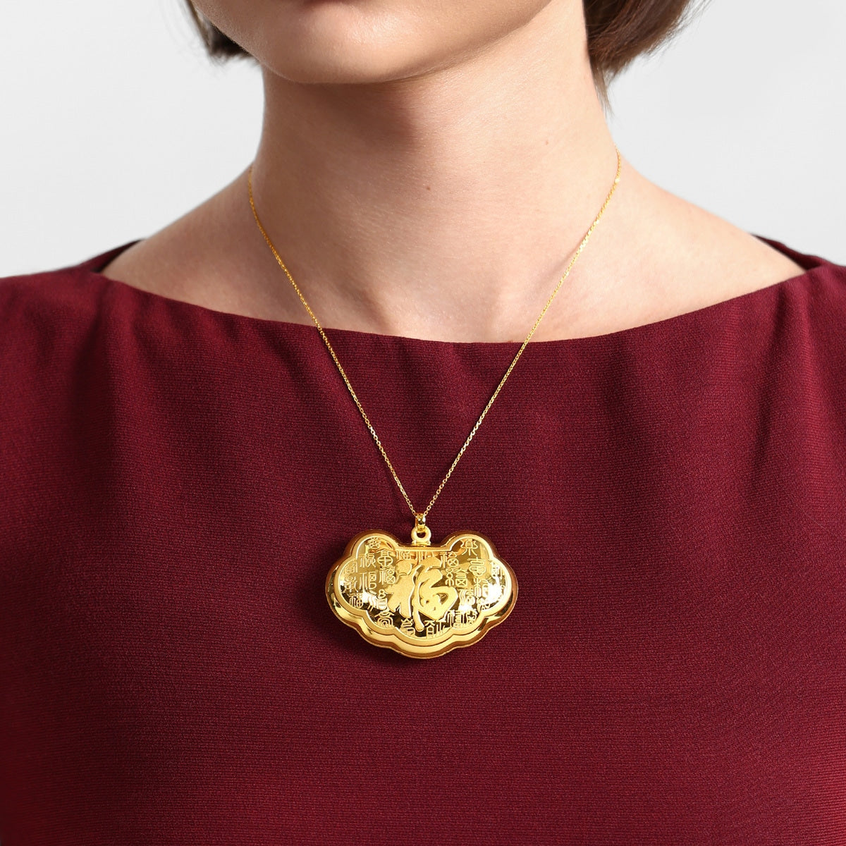 999.9 Gold Pendant