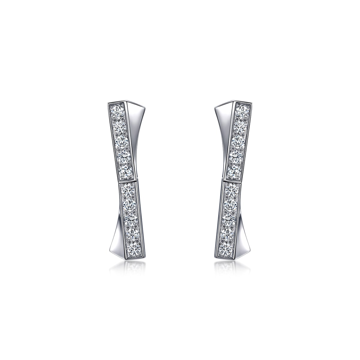 18K/750 Gold (White) Diamond Earrings