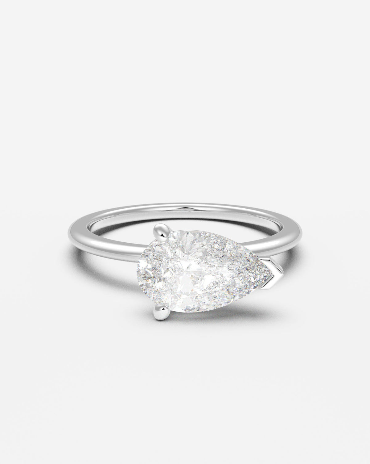 The East West Solitaire — Pear