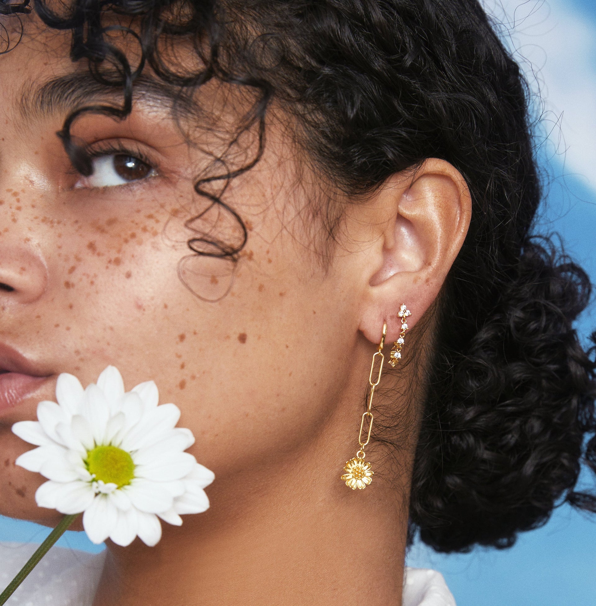 Etta Crystal Chain Earrings Gold