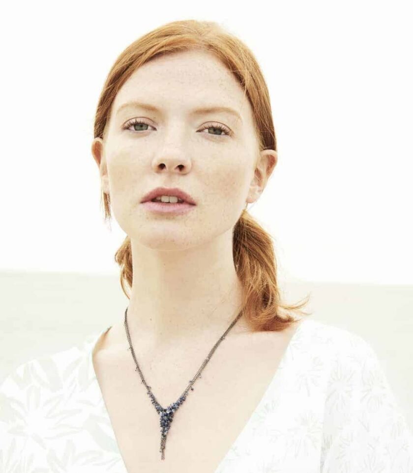 sapphire-and-oxidised-silver-v-tassel-necklace