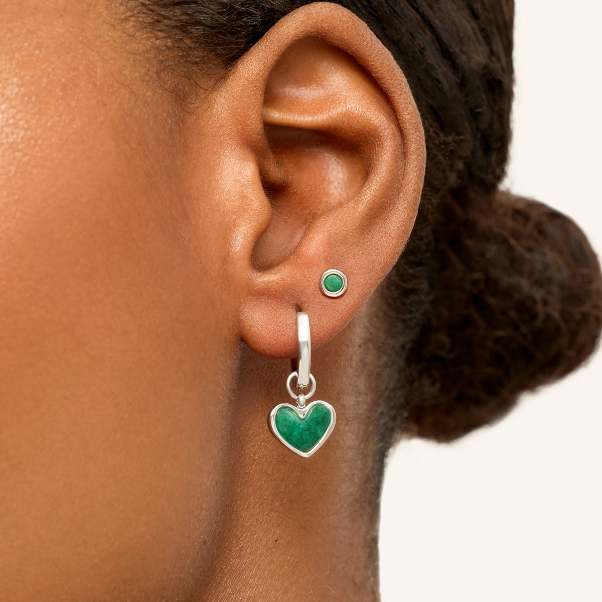 Green Quartz Huggie Earrings Set (Silver)