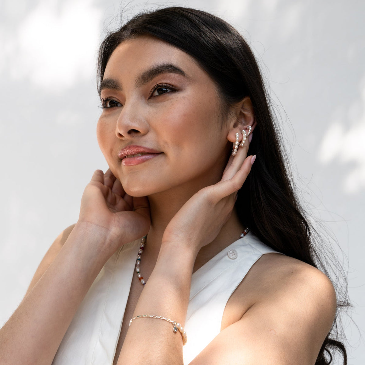 Small Luna Pearl™ Huggie Hoops