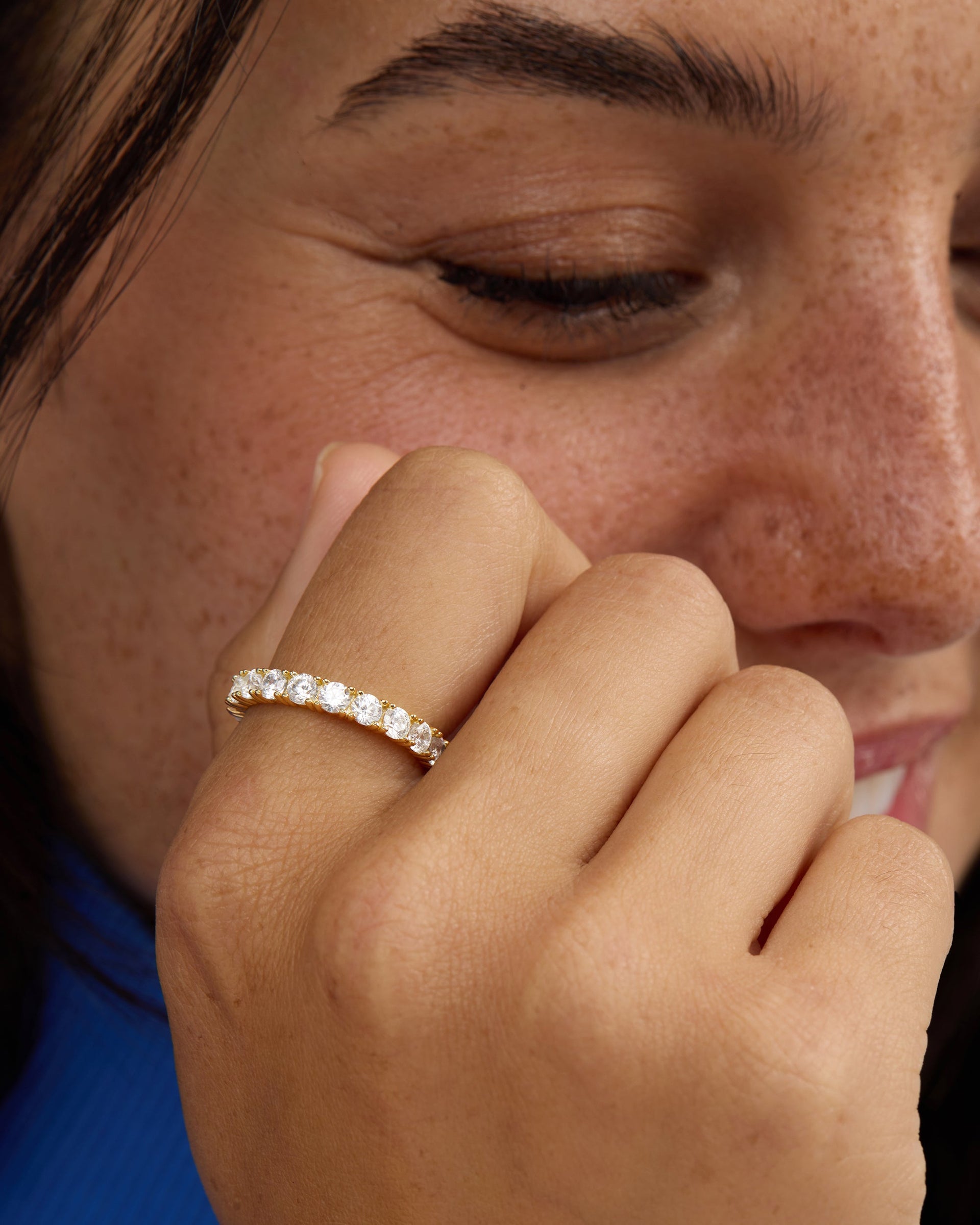 heiress-ring-in-gold-and-white-diamondettes