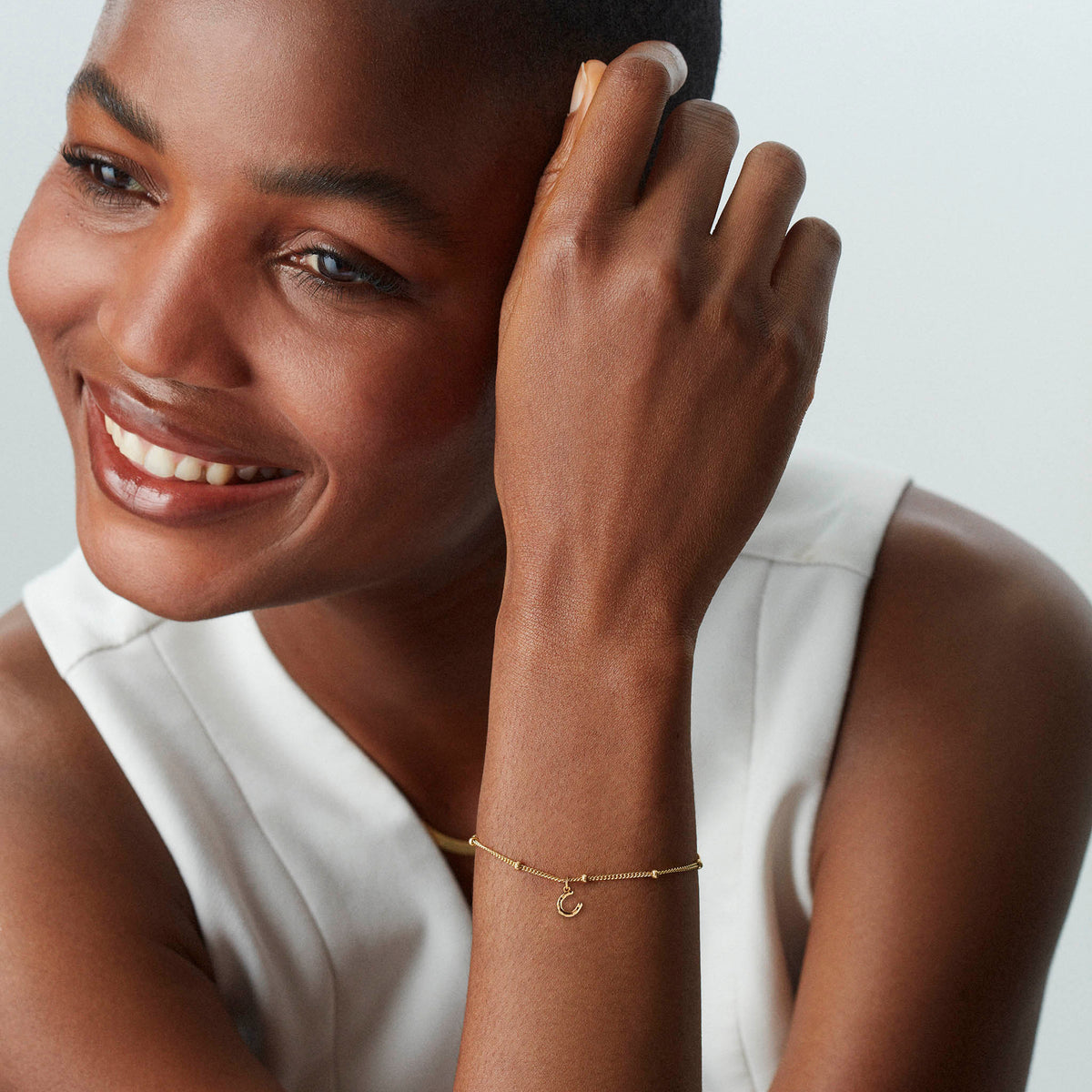 Horseshoe Bracelet Gold