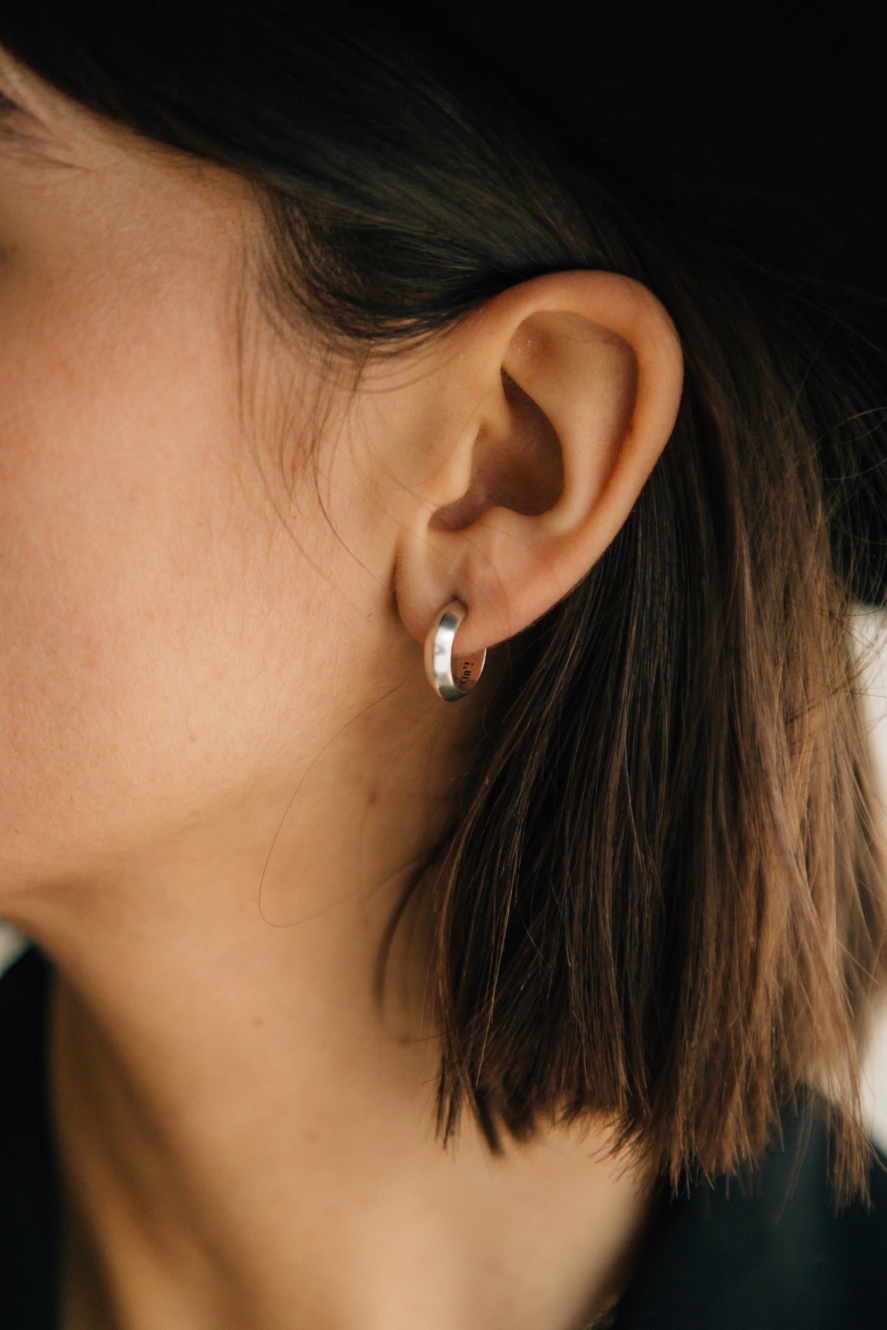 Good Lookin' Hoop Earrings - Silver