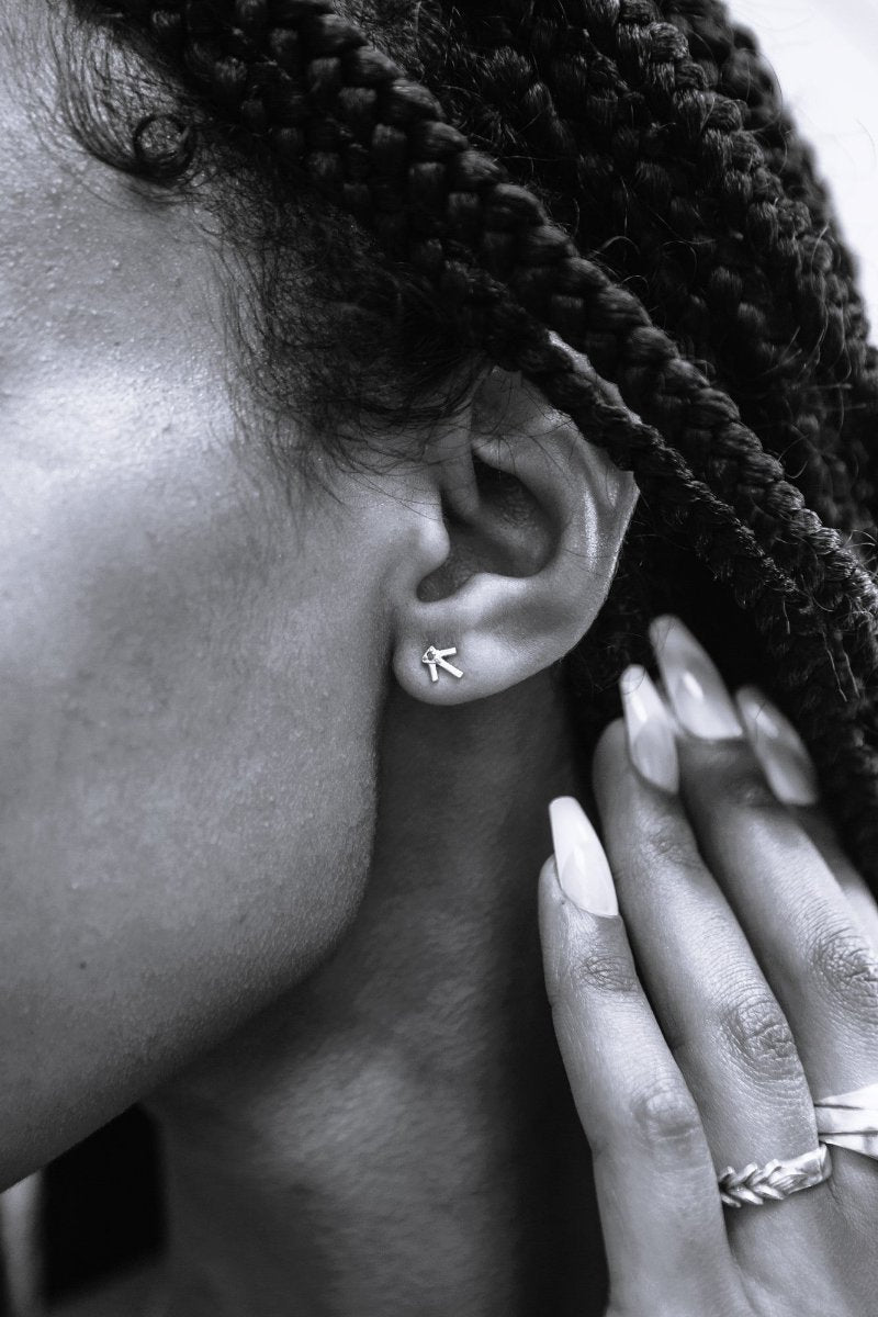 Prairie Star Earrings - Black Spinel