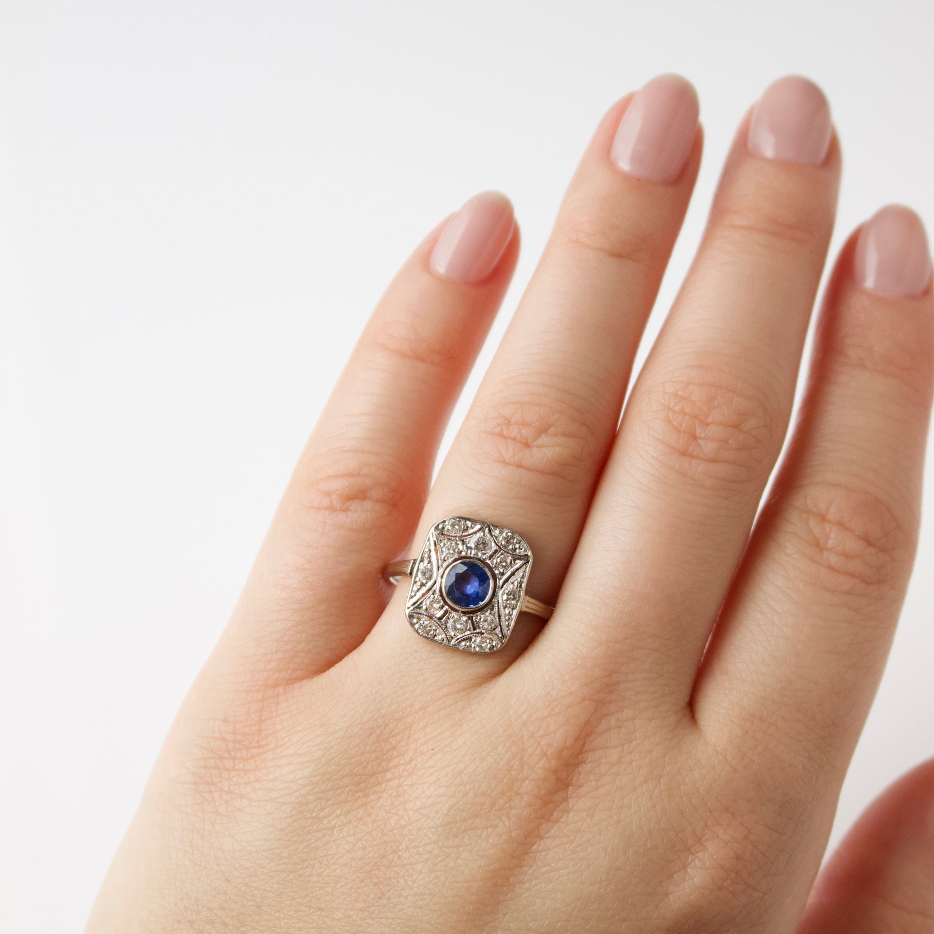 Vintage 18 Solid White Gold Sapphire and Diamond Ring