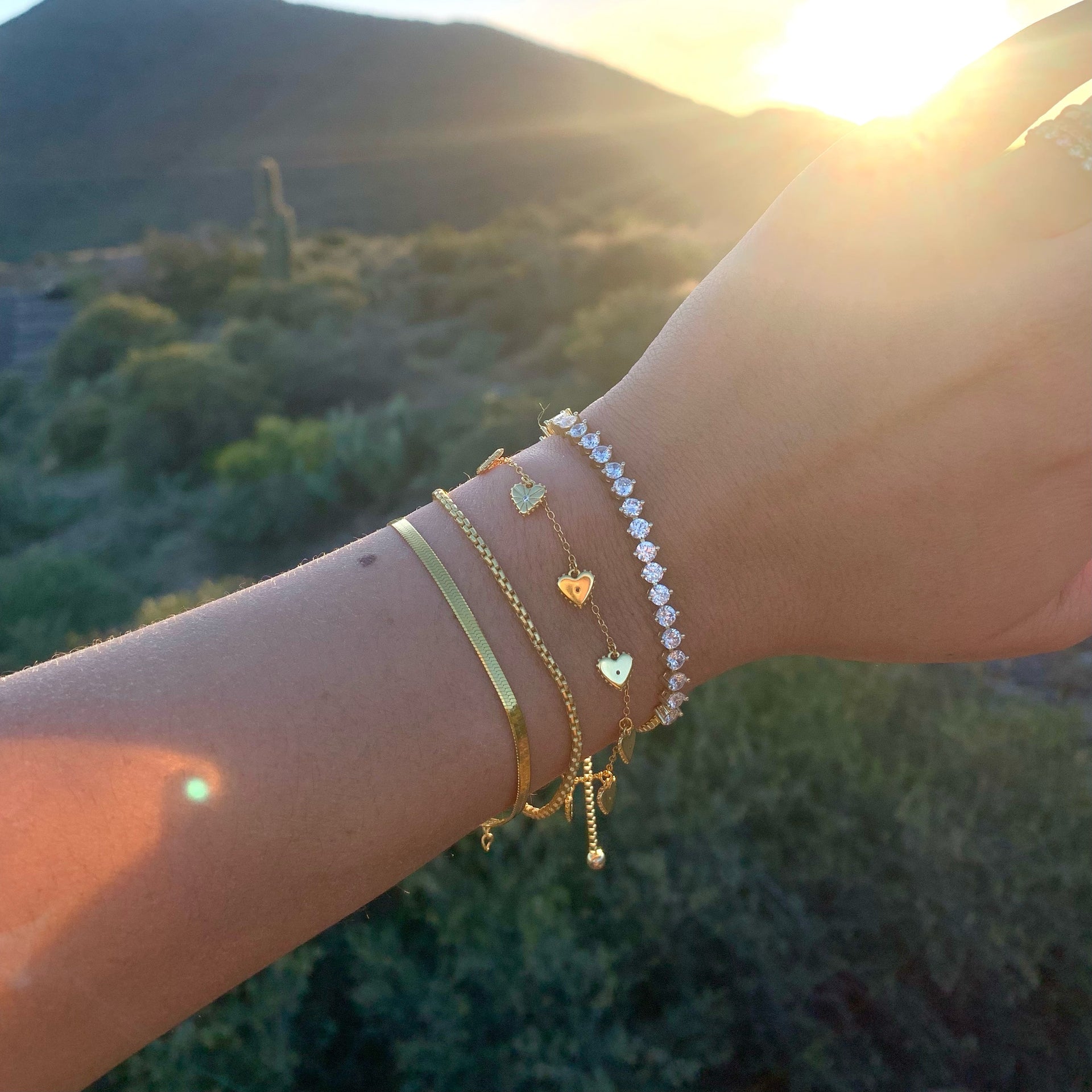 Heirloom Heart Bracelet Gold