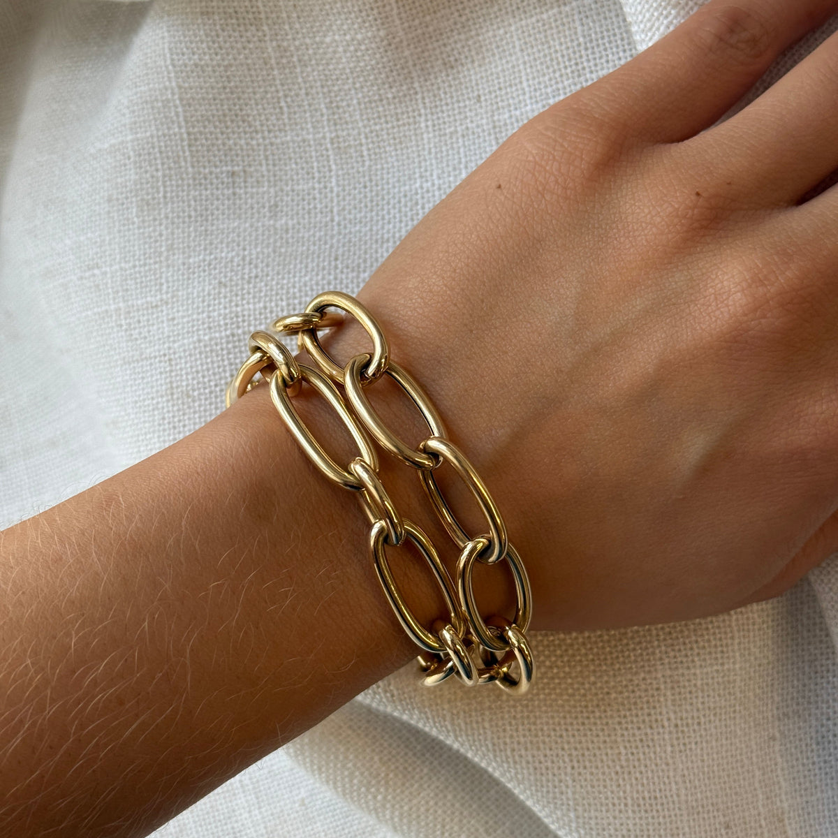 Gold Oval Link Bracelet