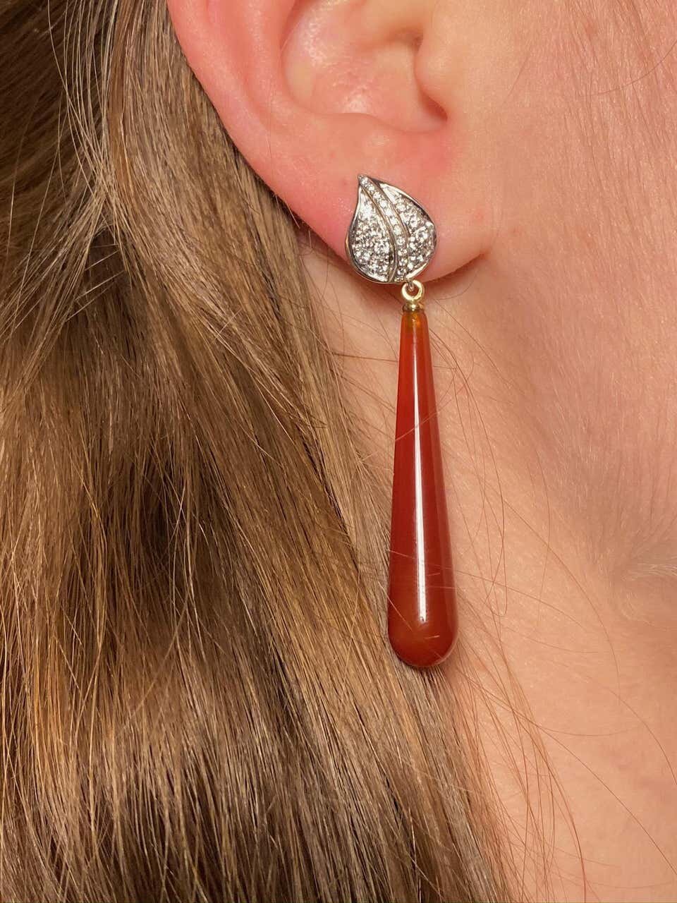 diamond-and-carnelian-dangle-earrings