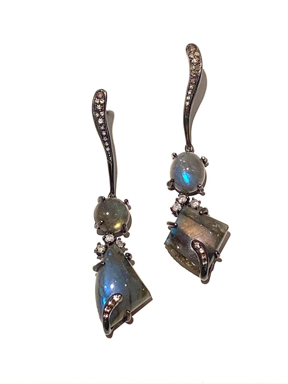 rock-earrings
