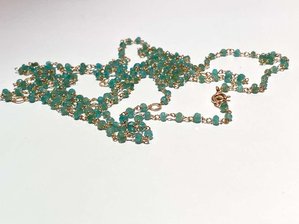 emerald-beaded-necklace