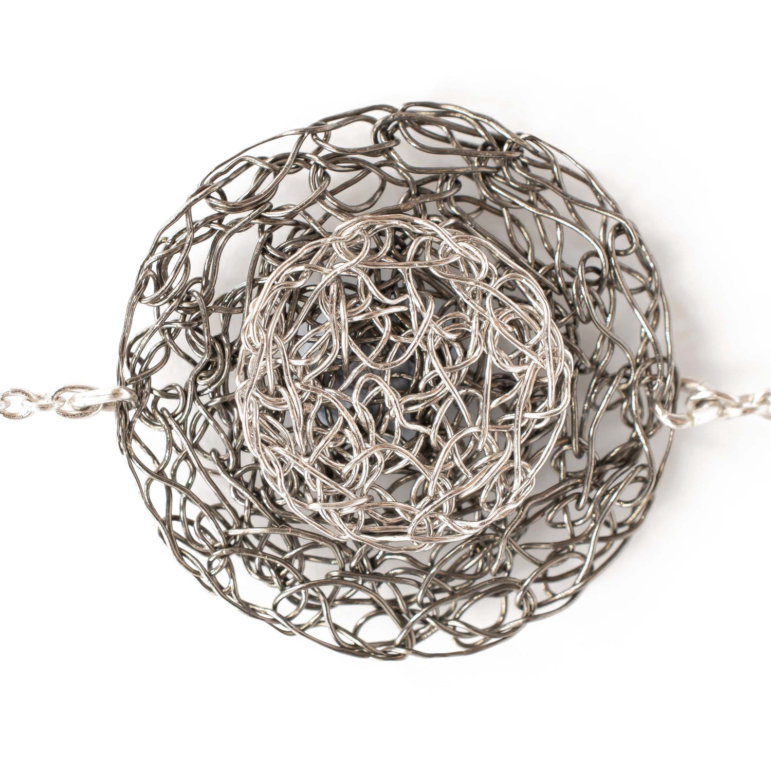 black-rhodium-and-platinum-disc-bracelet