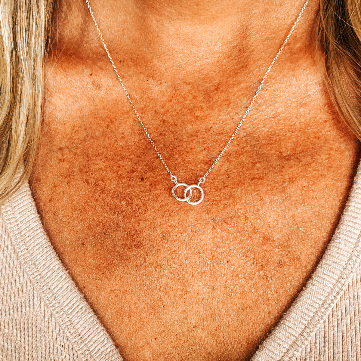 Interlocking Circles Necklace