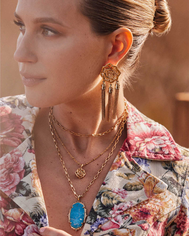 ansel-rose-short-pendant-necklace-in-vintage-gold-kendra-scott