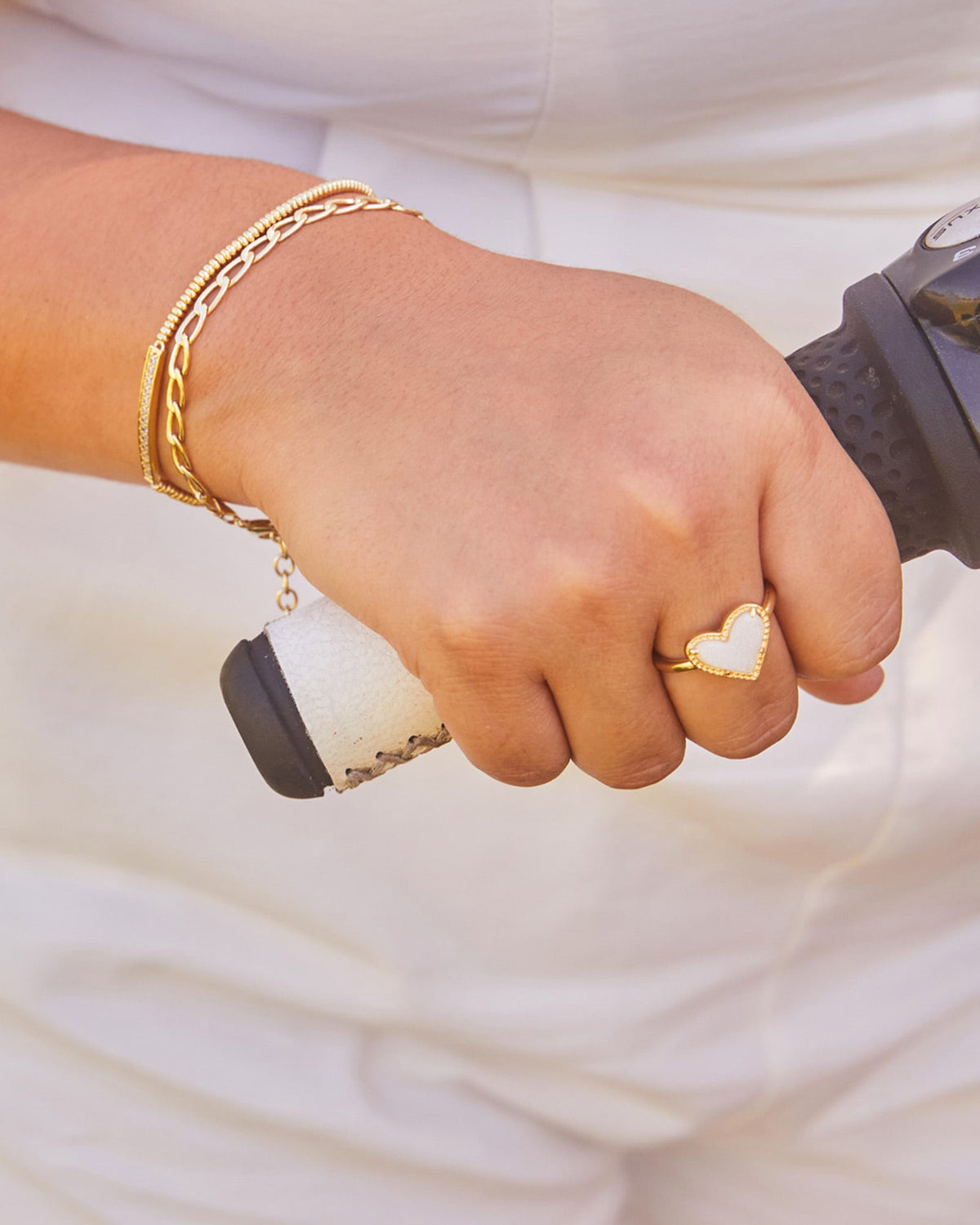 ari-heart-gold-band-ring-in-iridescent-swarovski