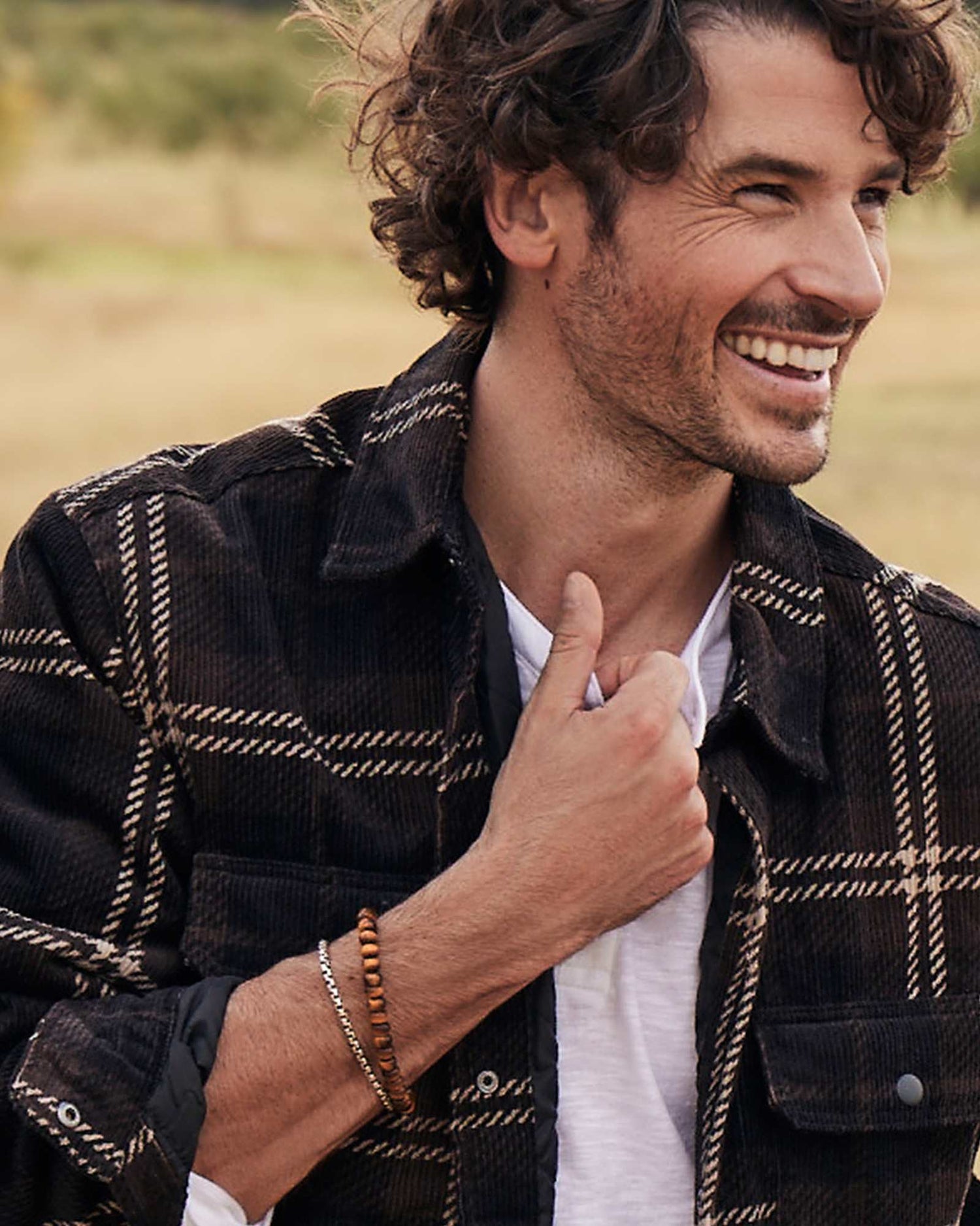 cade-oxidized-sterling-silver-corded-bracelet-in-brown-tigers-eye-kendra-scott