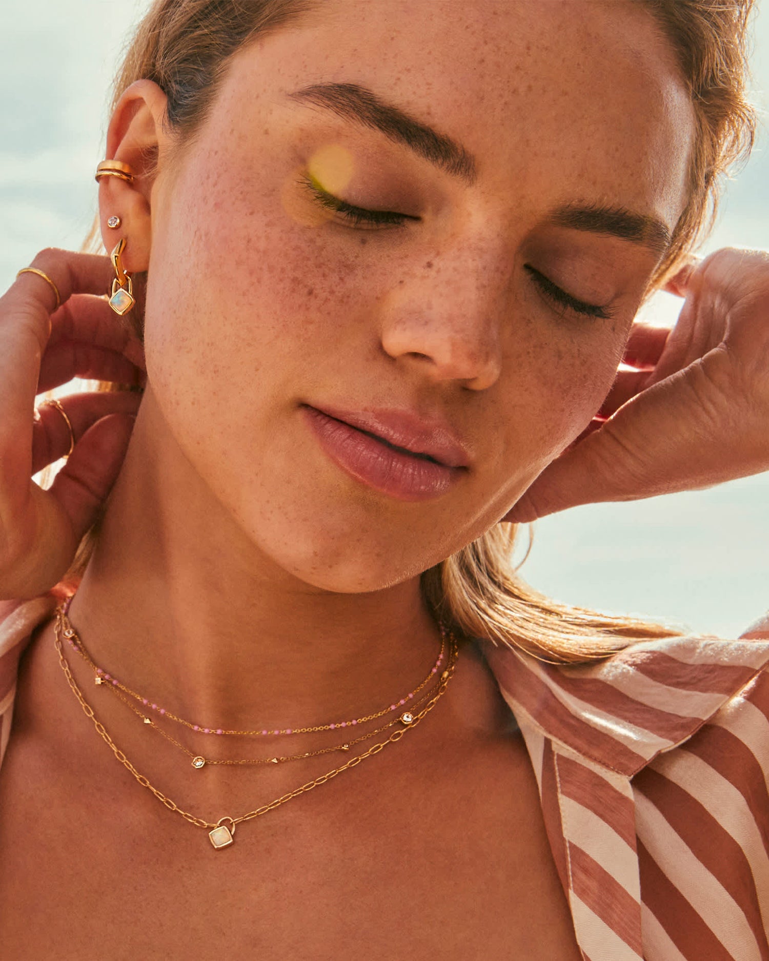 greer-18k-gold-vermeil-paperclip-pendant-necklace-in-white-swarovski