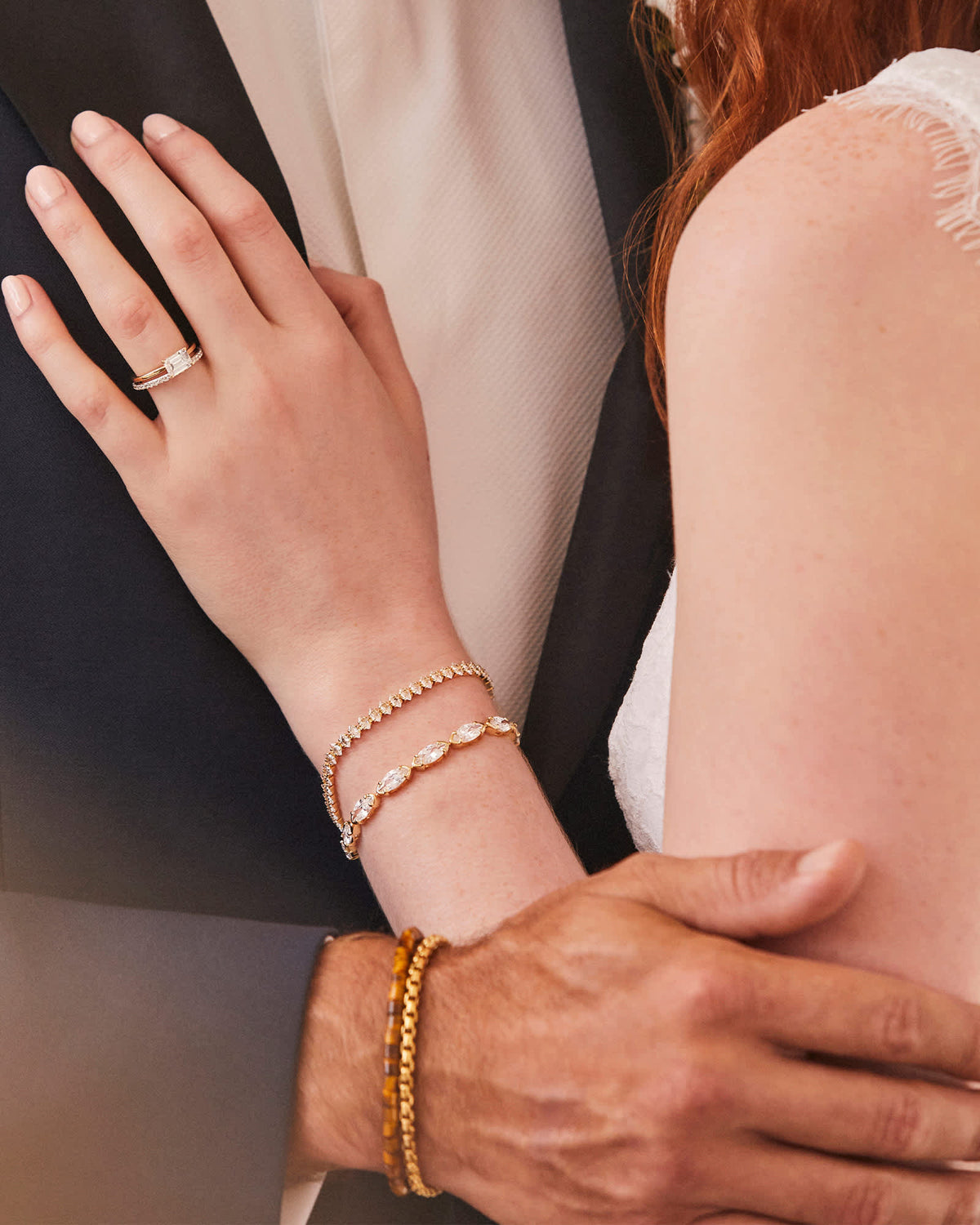 grey-oxidized-sterling-silver-corded-bracelet-in-brown-tigers-eye-kendra-scott