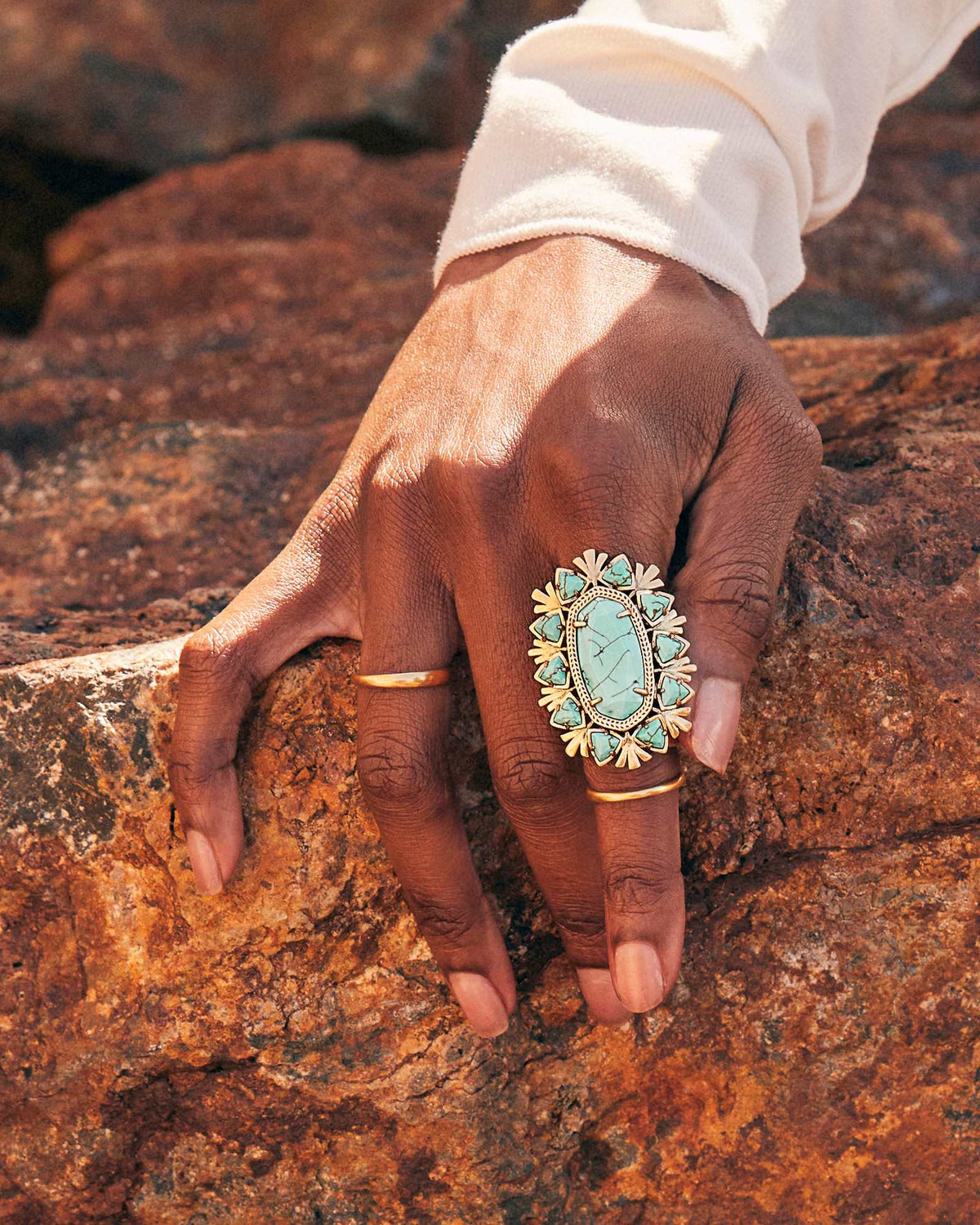 havana-vintage-gold-cocktail-ring-in-variegated-turquoise-magnesite-swarovski