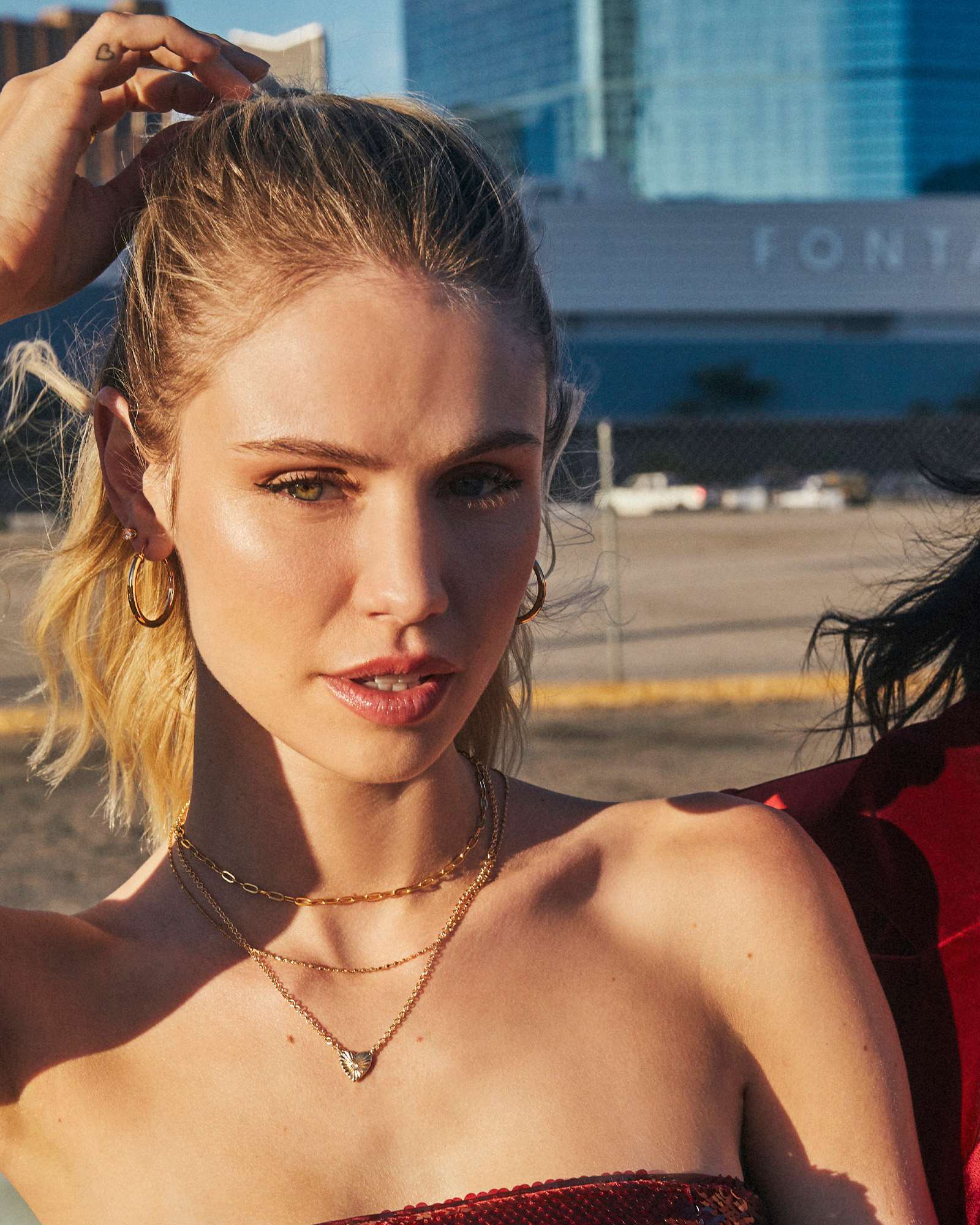 maia-18k-gold-vermeil-heartburst-pendant-necklace-in-white-swarovski