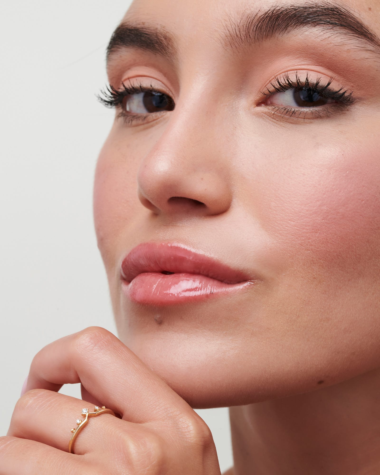 michelle-14k-yellow-gold-band-ring-in-white-diamond-swarovski