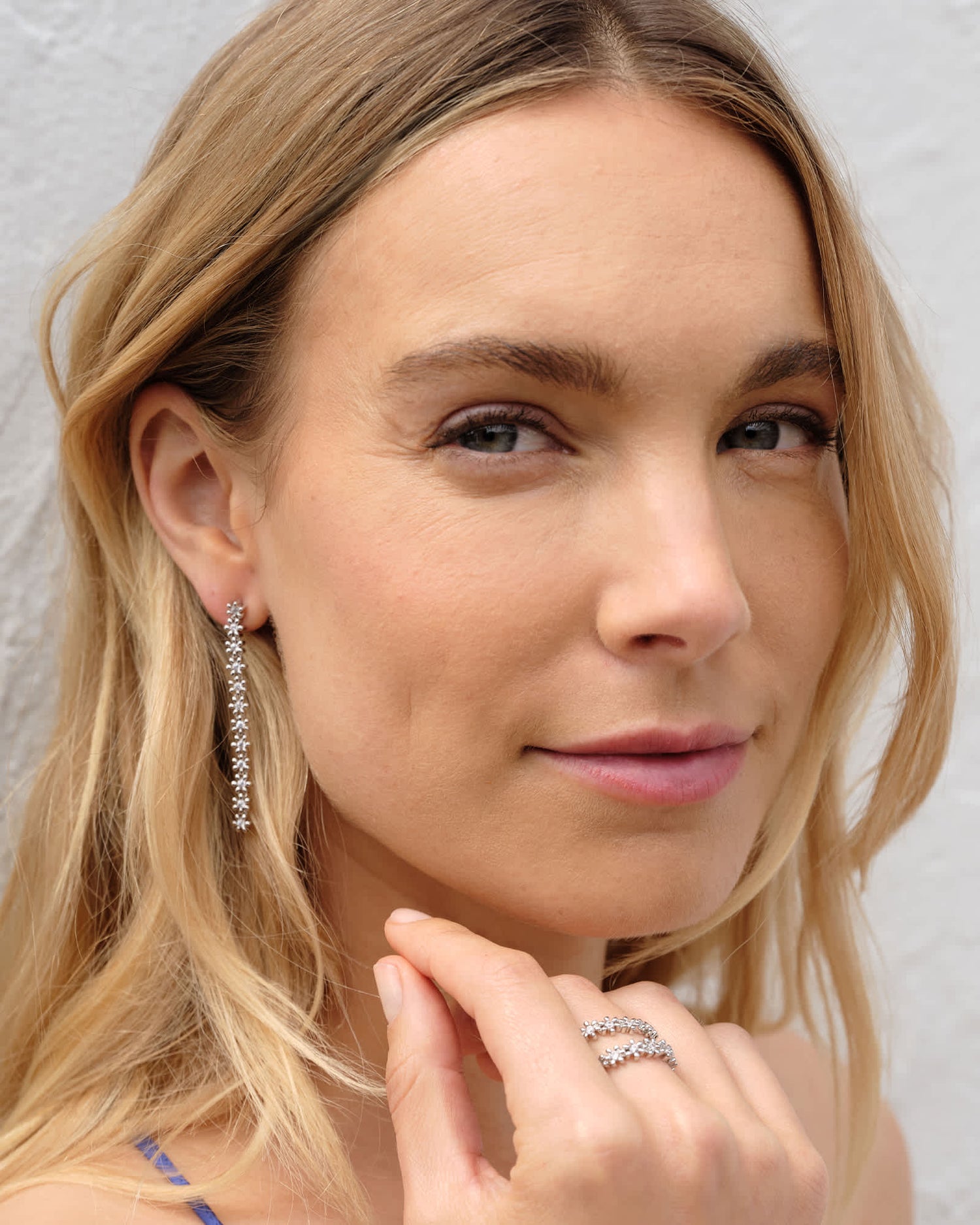 nydia-silver-linear-earrings-in-white-crystal-swarovski