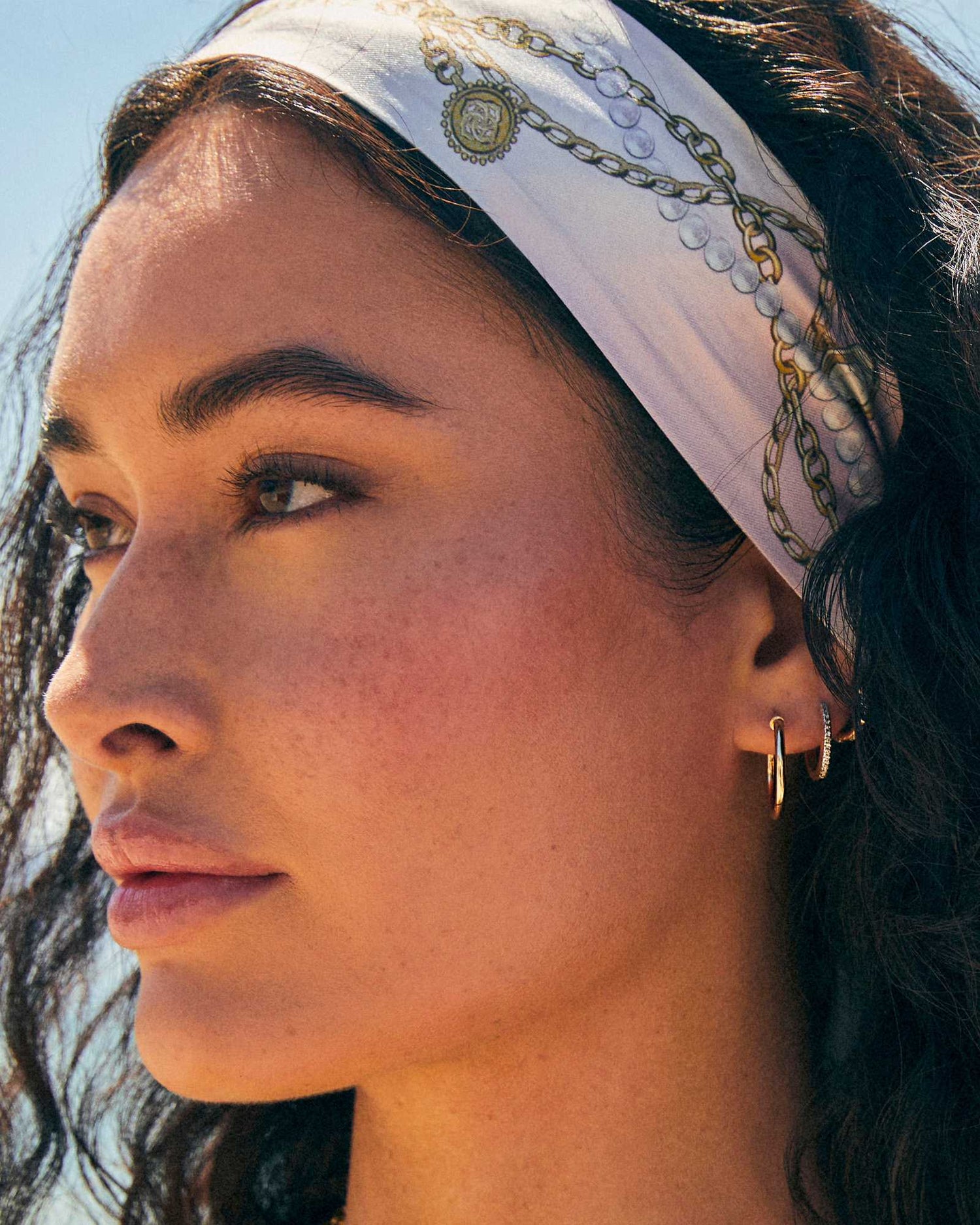 penelope-16mm-hoop-earrings-in-14k-yellow-gold-swarovski