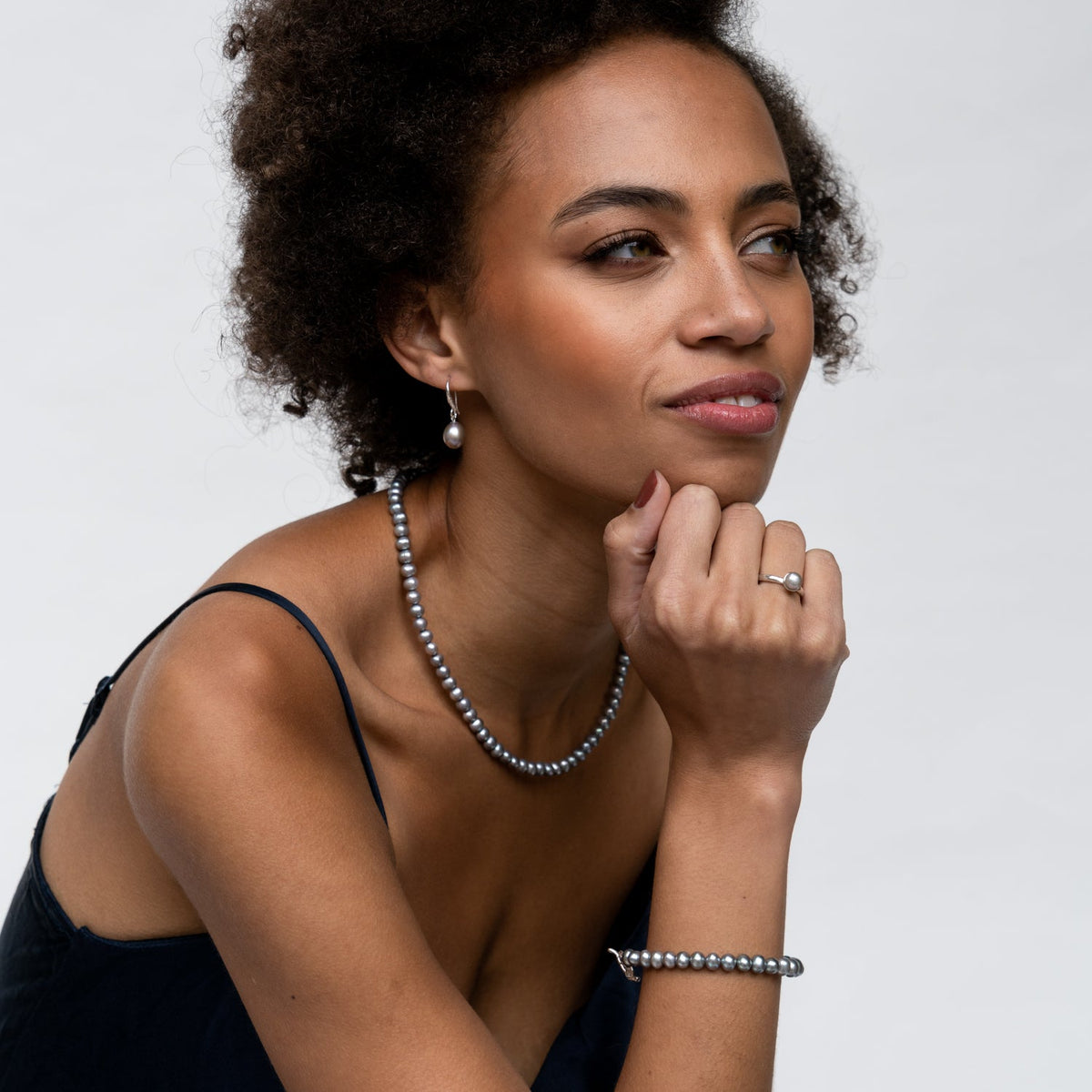 Dove Grey Freshwater Luna Pearl™ Bracelet