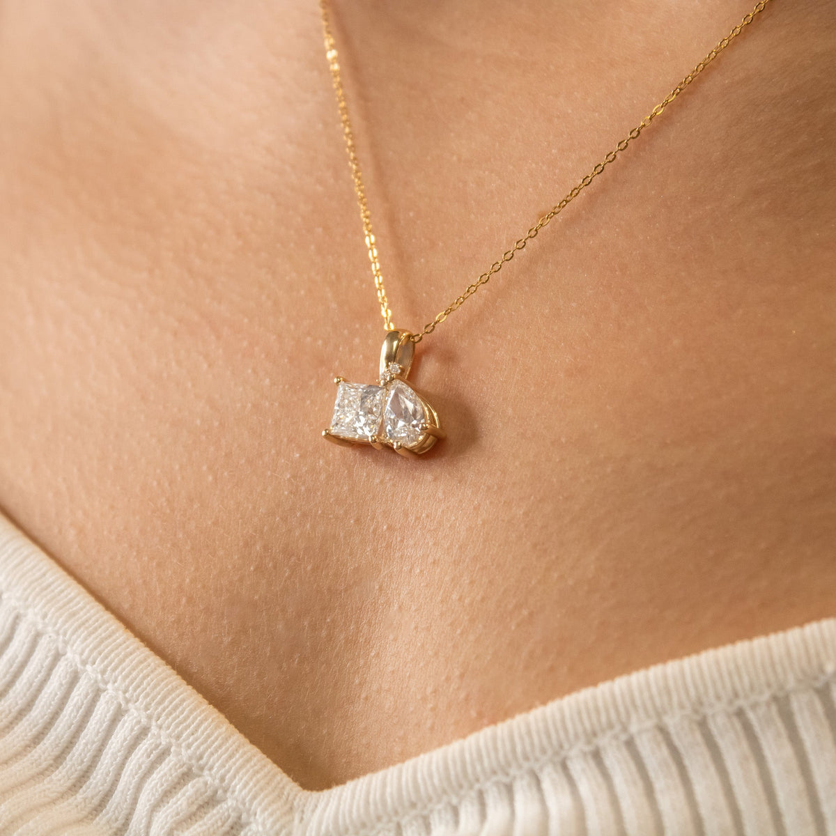 The Lyric Toi et Moi Princess and the Pear Necklace