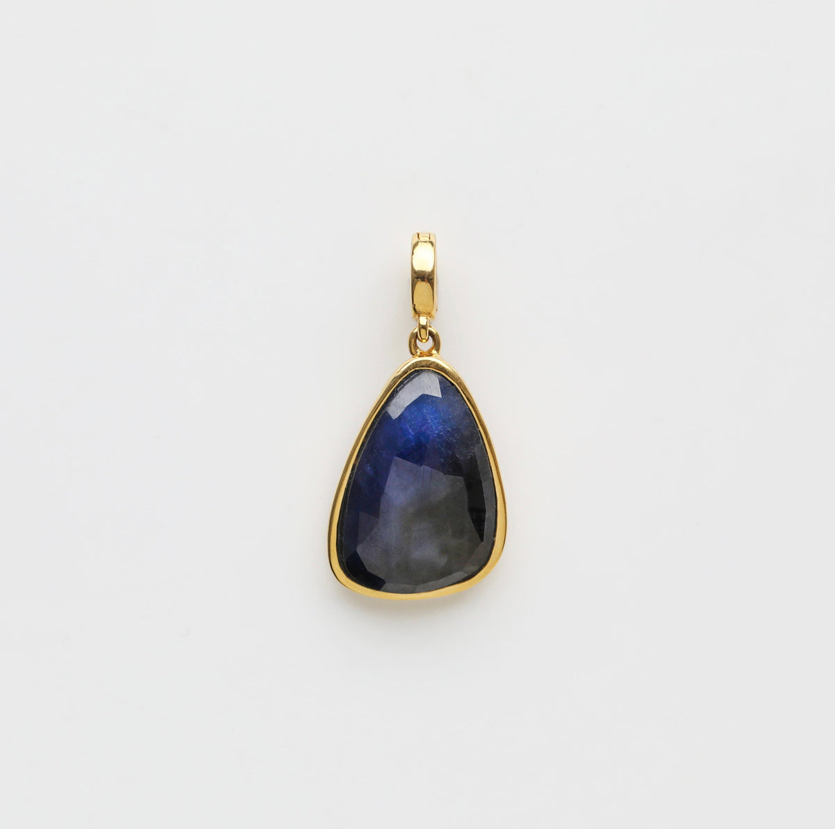 Louise Thompson Chapters Blue Sapphire Pendant