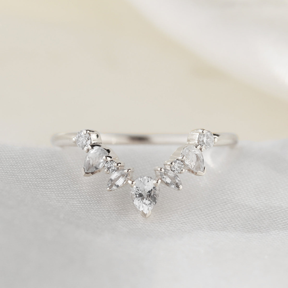 Aria Diamond & Sapphire Hugging Ring