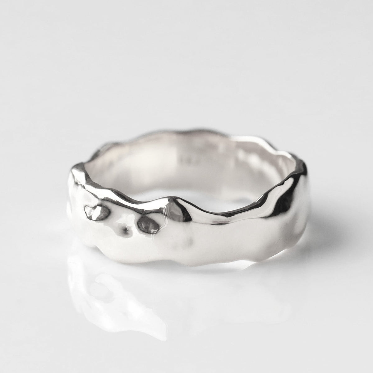 Edie Chunky Molten Ring