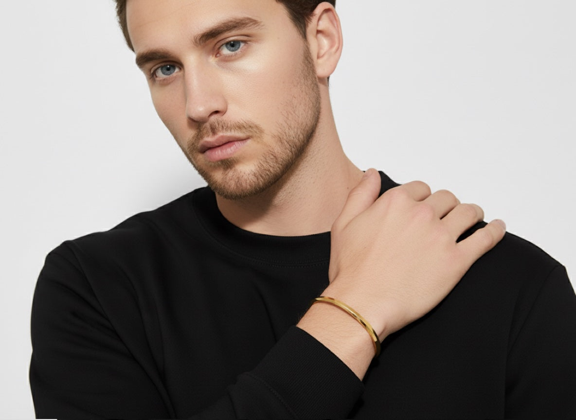18K Gold Modern Cuff Bangle