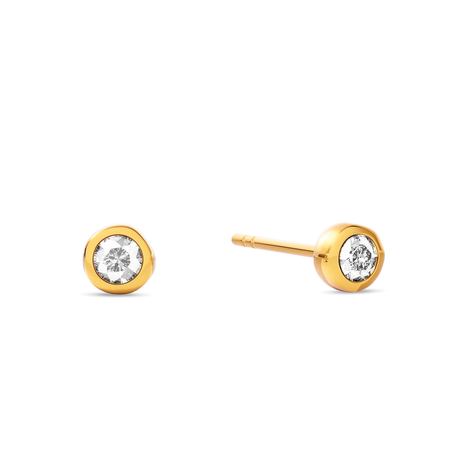 Fine White Topaz Stud Earrings (Gold)