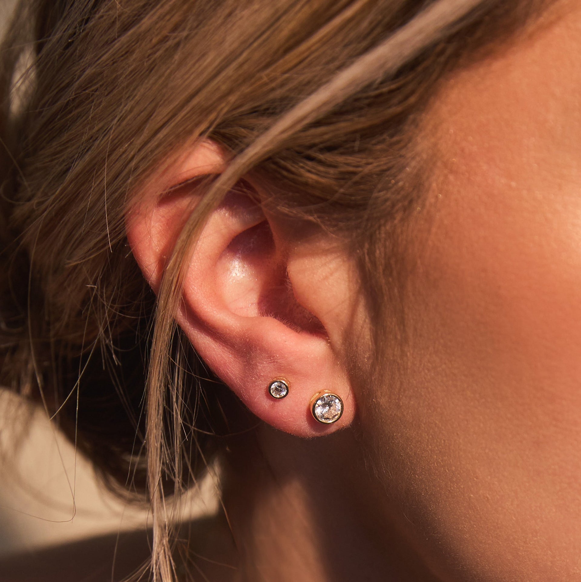 Marisol Bezel Stud 3mm