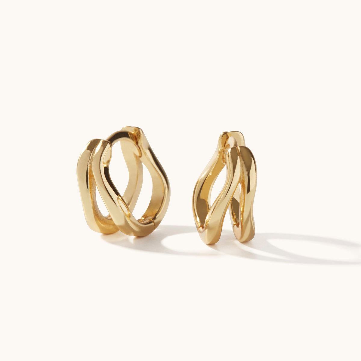 Wavy Hoops Gold