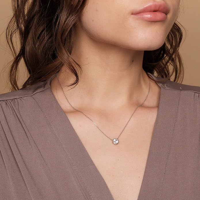 18k Gold Solitaire Necklace