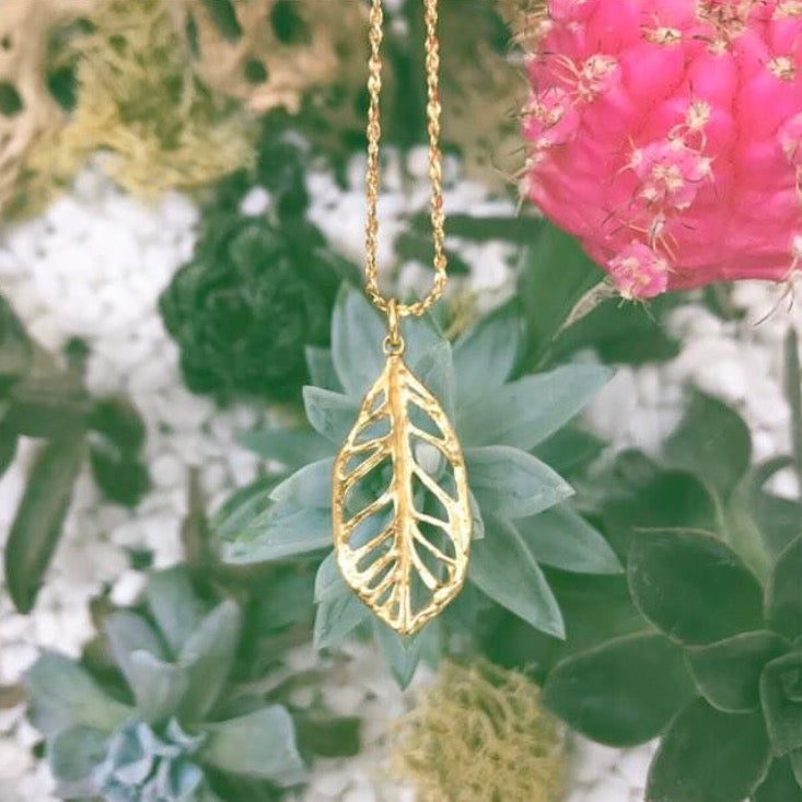 Large Plumeria Necklace