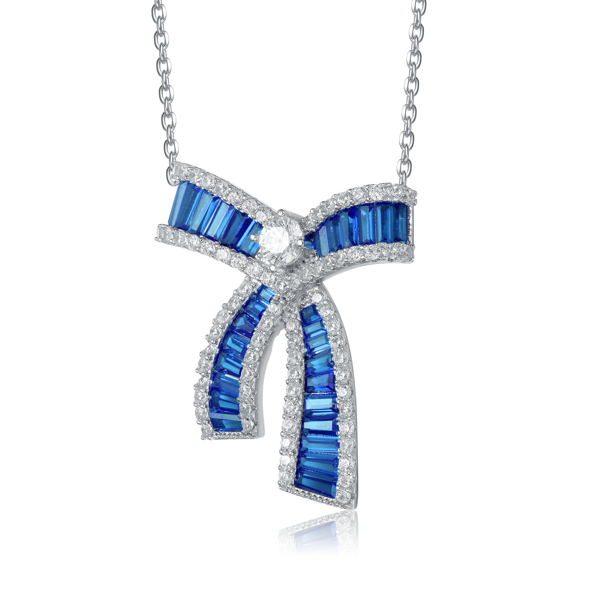 Ariana Bowtie Pavé Pendentif Necklace