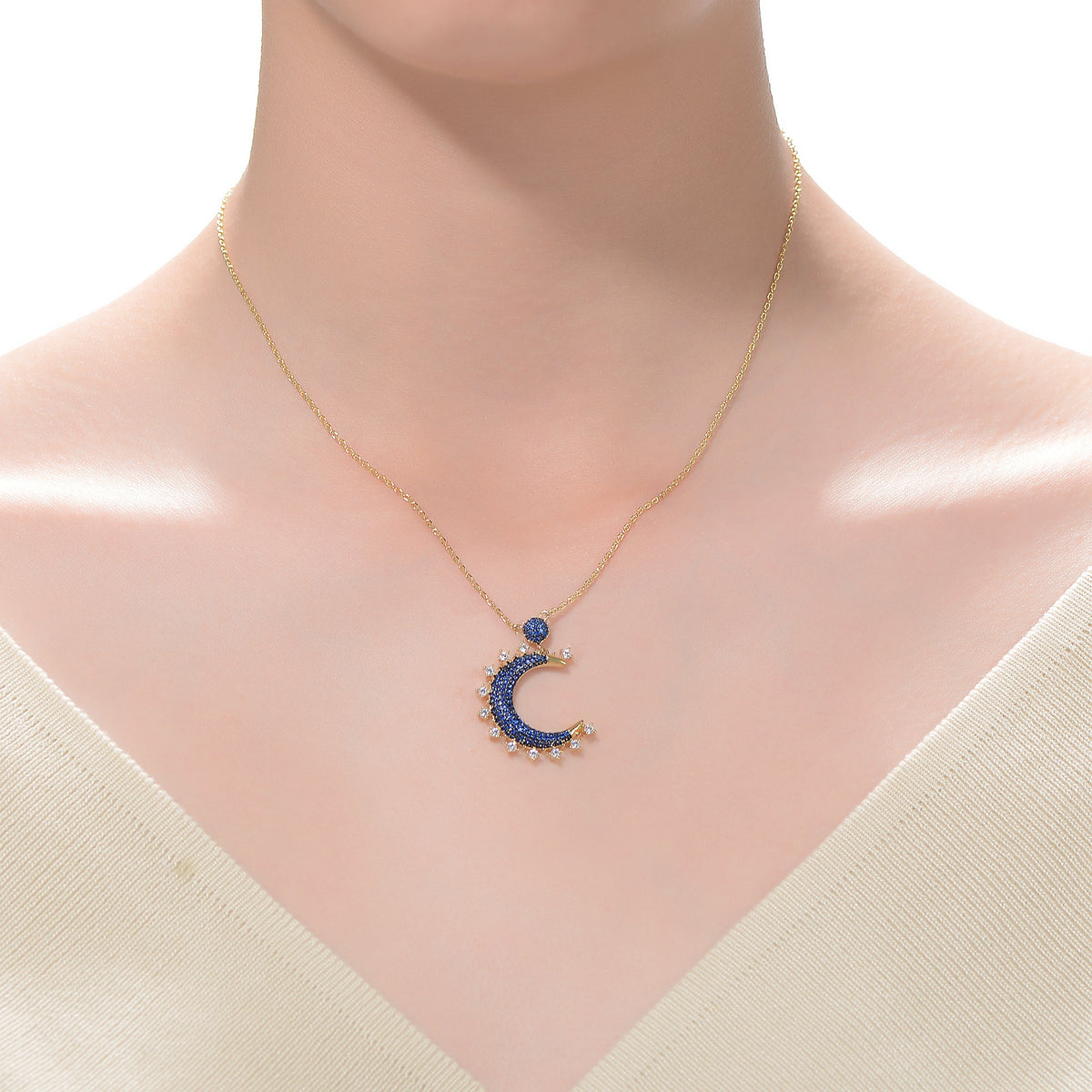 La Lune Golden Moon Necklace