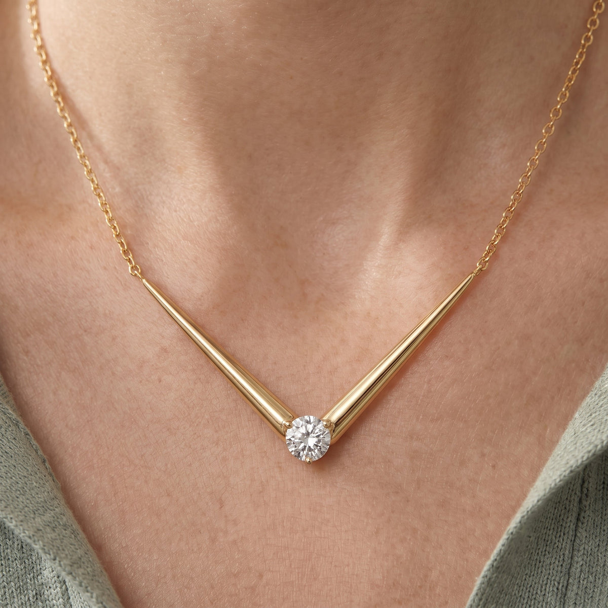 Elise Chevron Solitaire Collier Necklace
