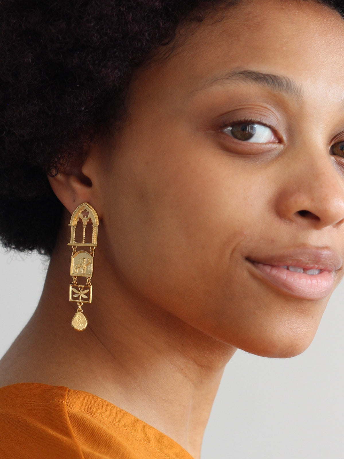 Discovery Window Drop Earrings