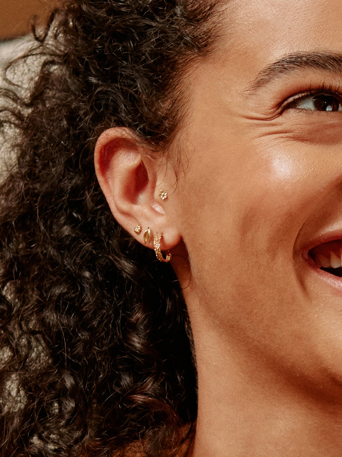 Nest Structure Mini Hoop Earrings
