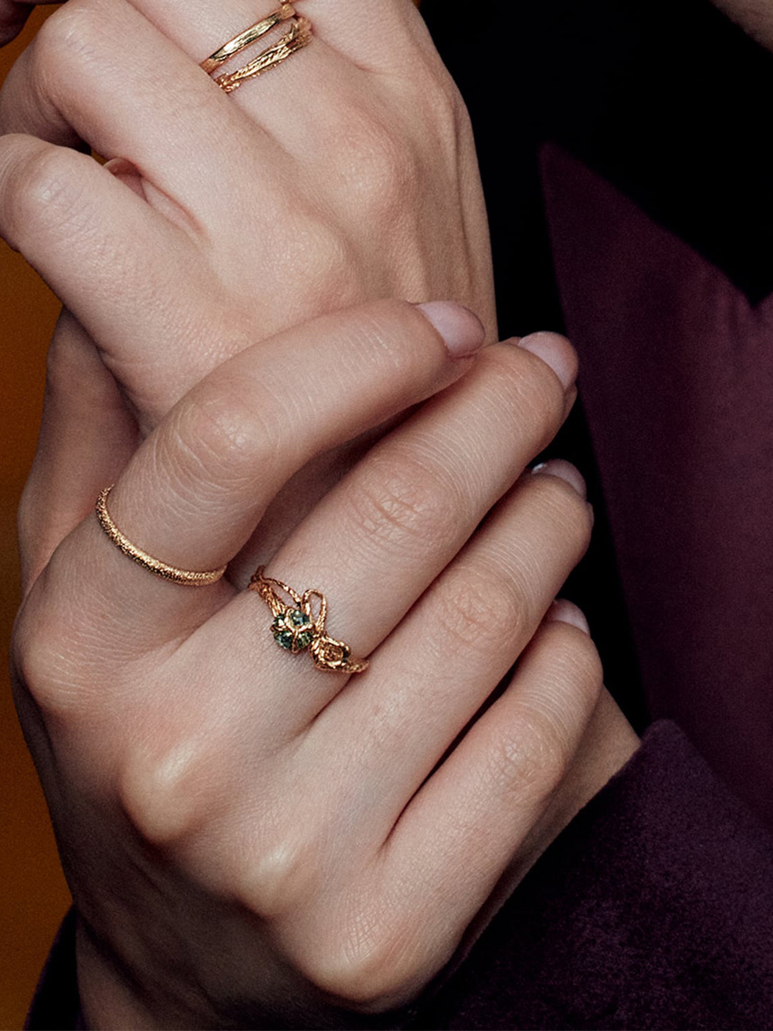 Present Ring with Ethical Round Green Sapphire