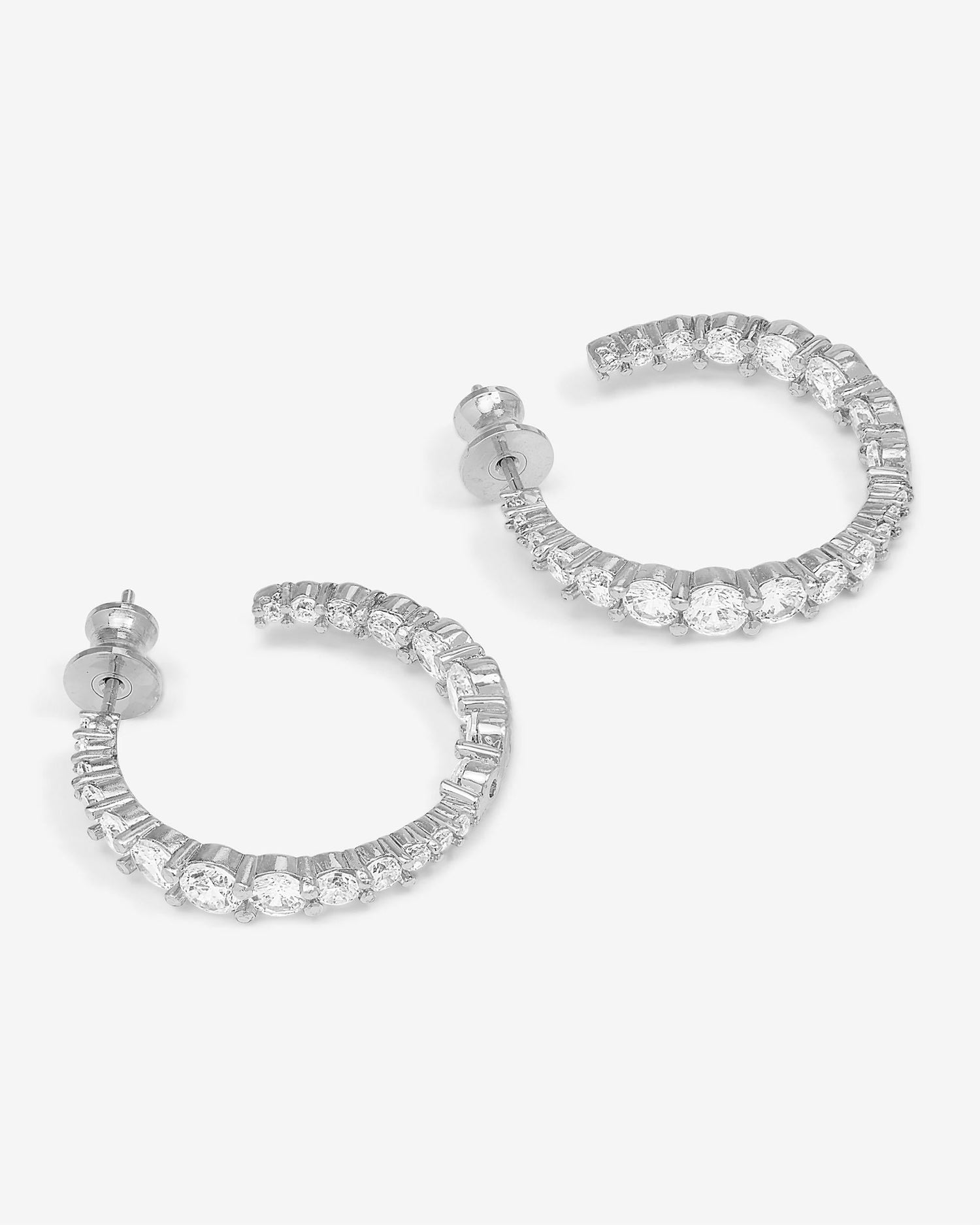 oh-she-fancy-graduated-hoops-1-inch-in-silver-and-white-diamondettes