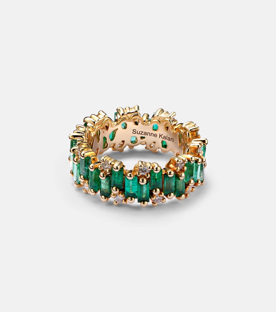 18kt gold ring with emeralds