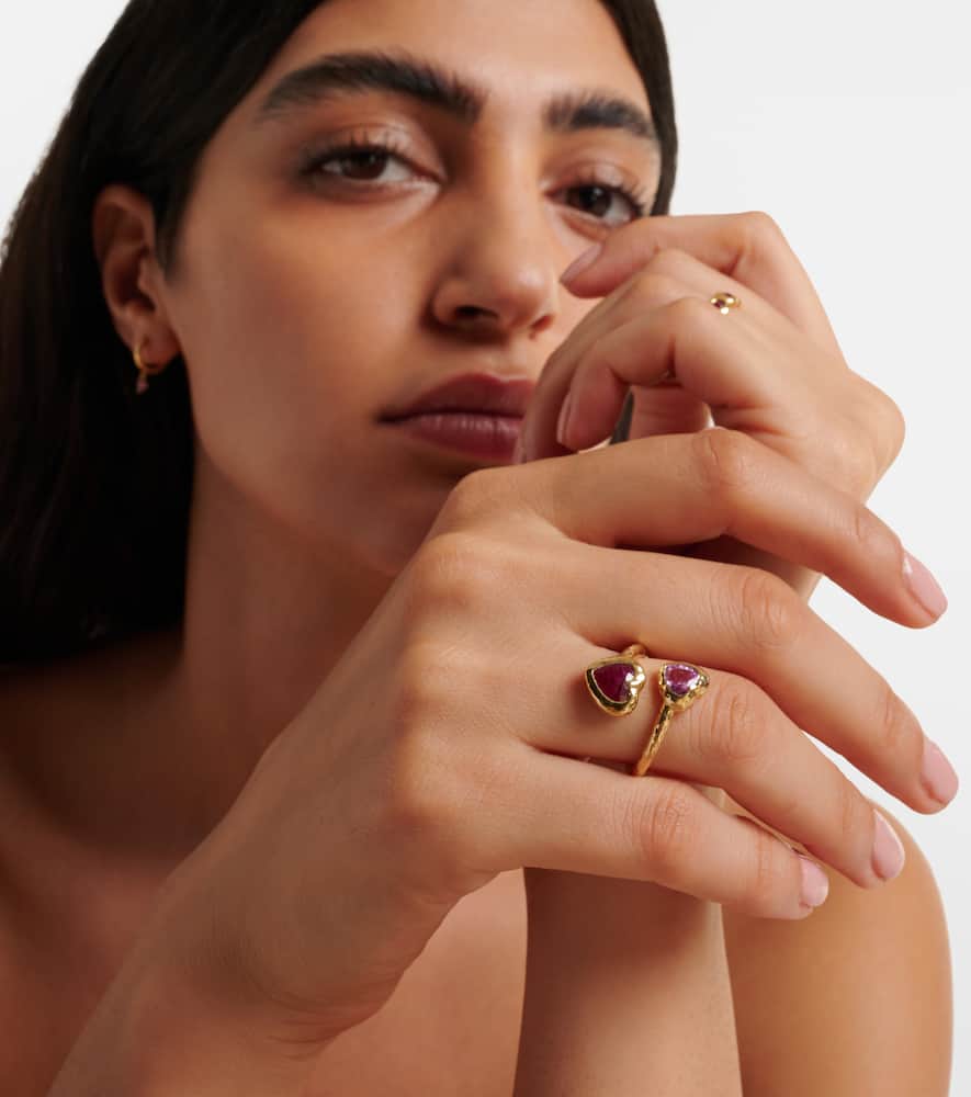 Moi and Toi 18kt gold ring with sapphires and rubies